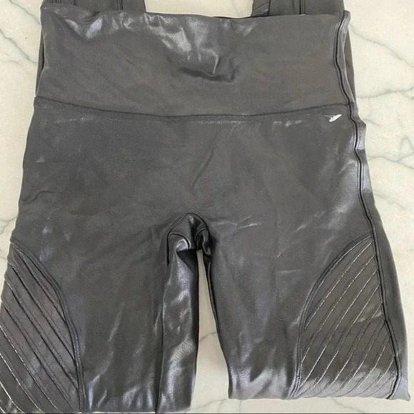 Spanx Moto Faux Leather Leggings Size XS B1223 - Picture 4 of 6